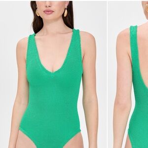 NWT • Hunza G Sadie Bathing Suit in Emerald